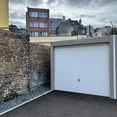 Huswell - Stylish New - Free Parking *